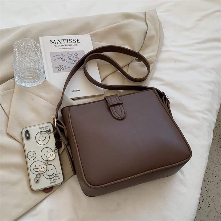 Skye | Large Capacity PU Leather Crossbody Messenger Sling Bag