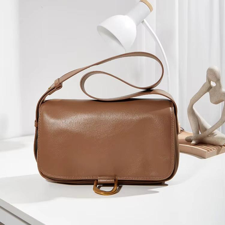 Alondra | Stylish and Functional Crossbody Messenger Bag