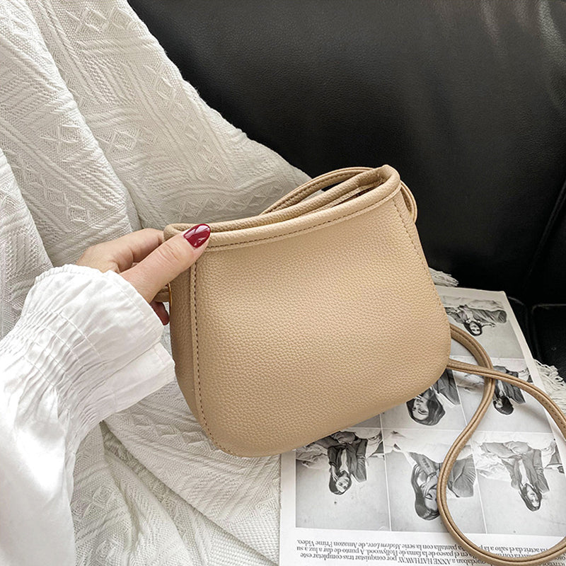 Galilea | Sleek Leather Crossbody Bag