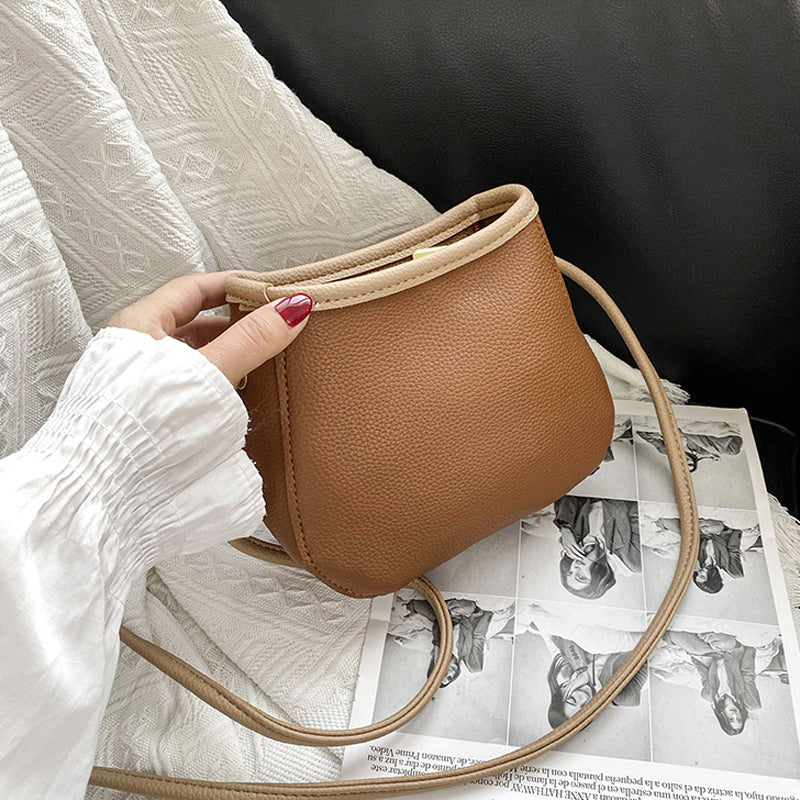 Galilea | Sleek Leather Crossbody Bag