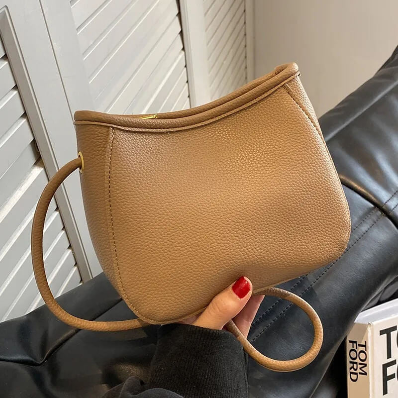 Galilea | Sleek Leather Crossbody Bag