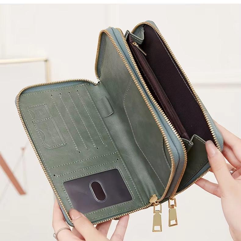 Dalia | Secure & Organized RFID Blocking Passport Holder Wallet