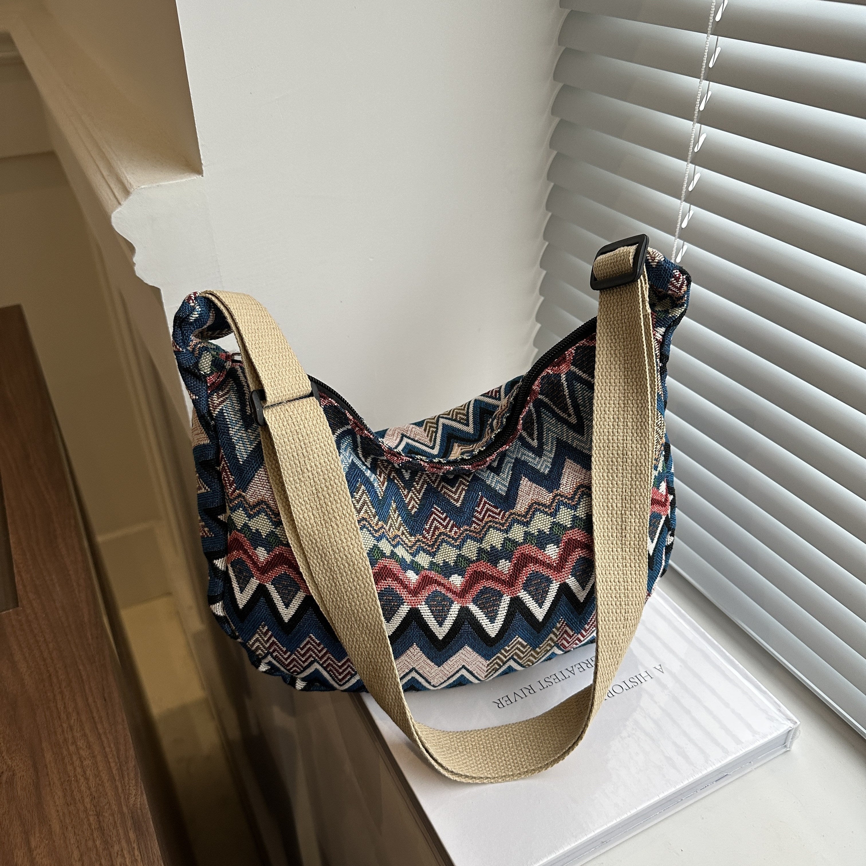 Iliana | Boho Chic Ethnic Travel Crossbody Bag