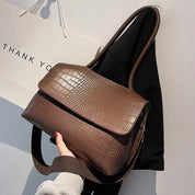 Alicia | Chic Crocodile Pattern Large Capacity Women's Crossbody Handbag