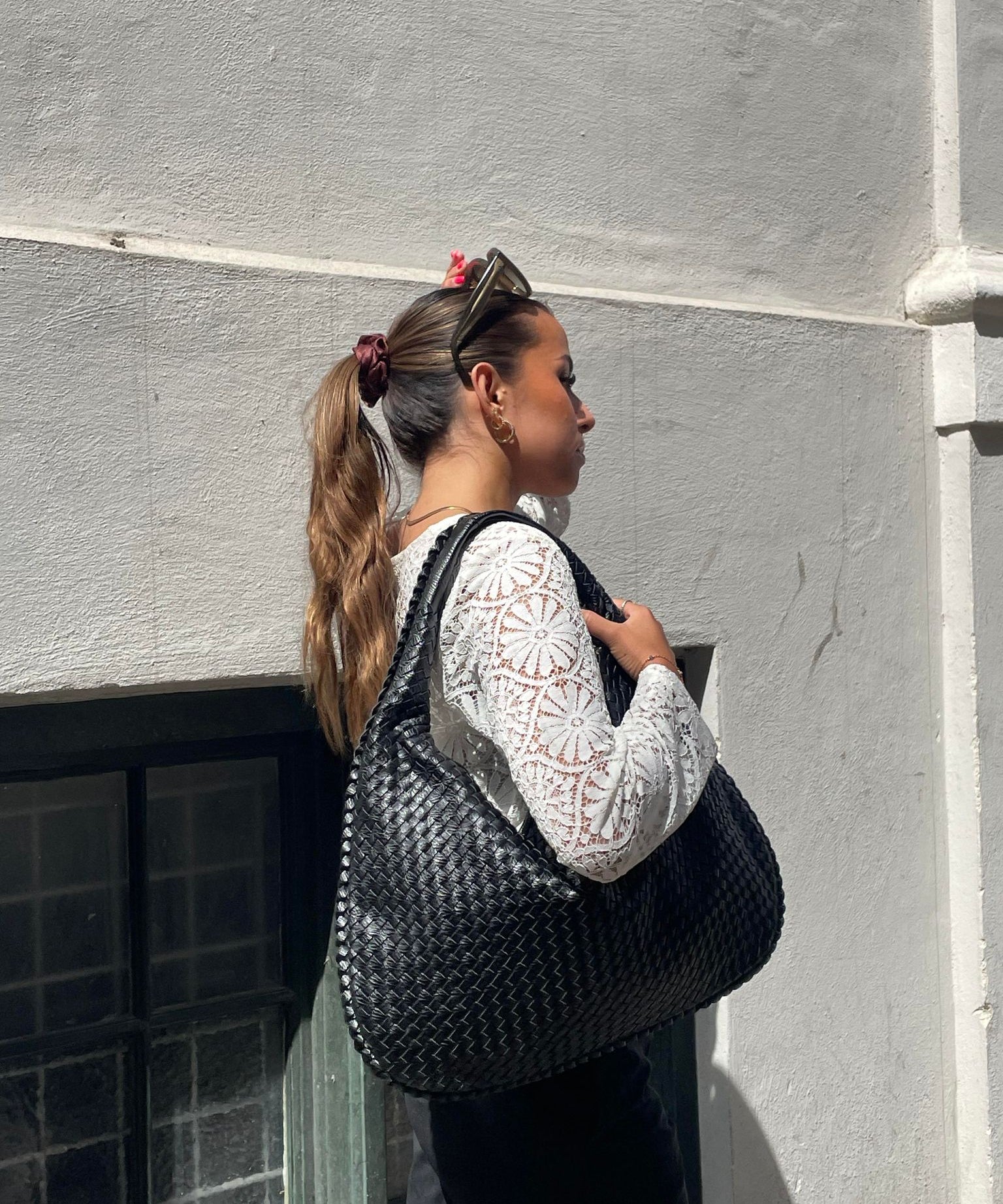 Pamela | Modern Textured Handbag - Style & Function