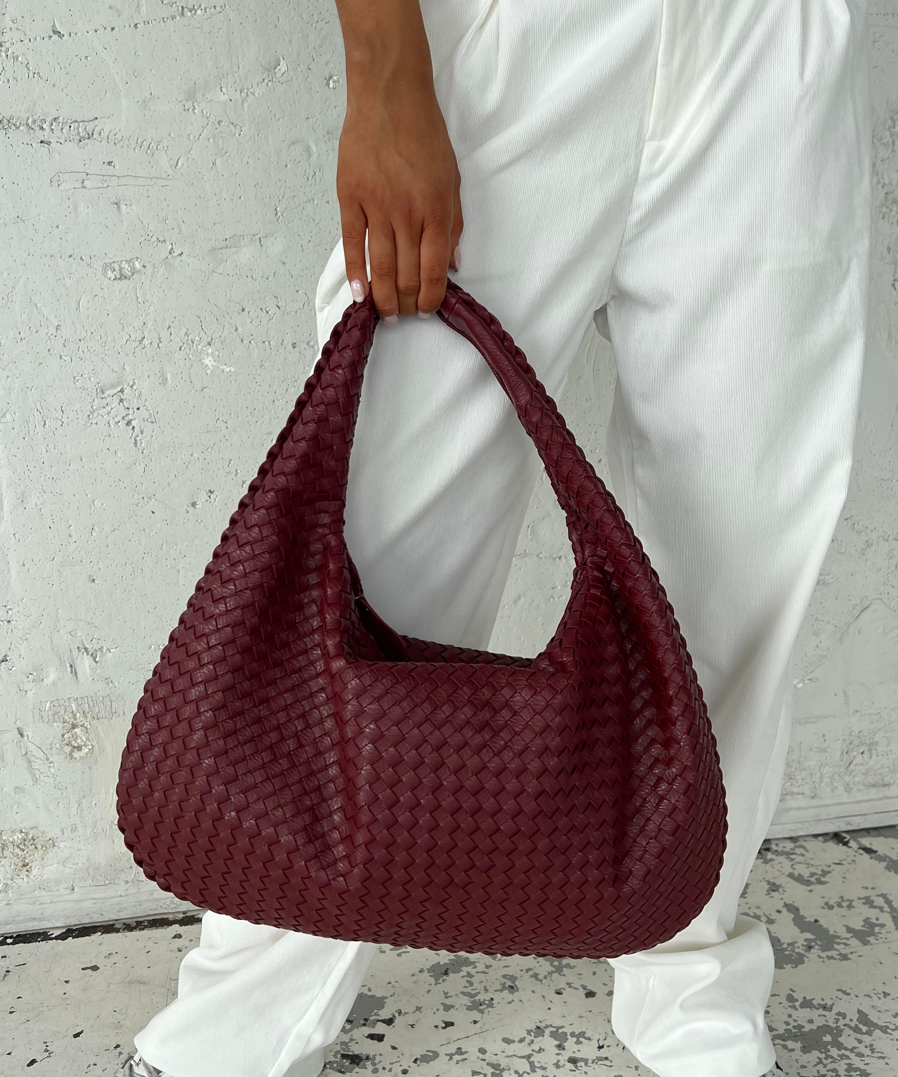 Pamela | Modern Textured Handbag - Style & Function
