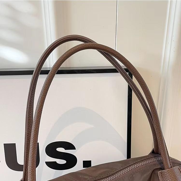 Maelyn | Stylish and Functional Crossbody Shoulder Bag