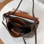 Alicia | Chic Crocodile Pattern Large Capacity Women's Crossbody Handbag