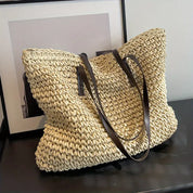 Alyssa | Stylish and Functional Carrier Bag