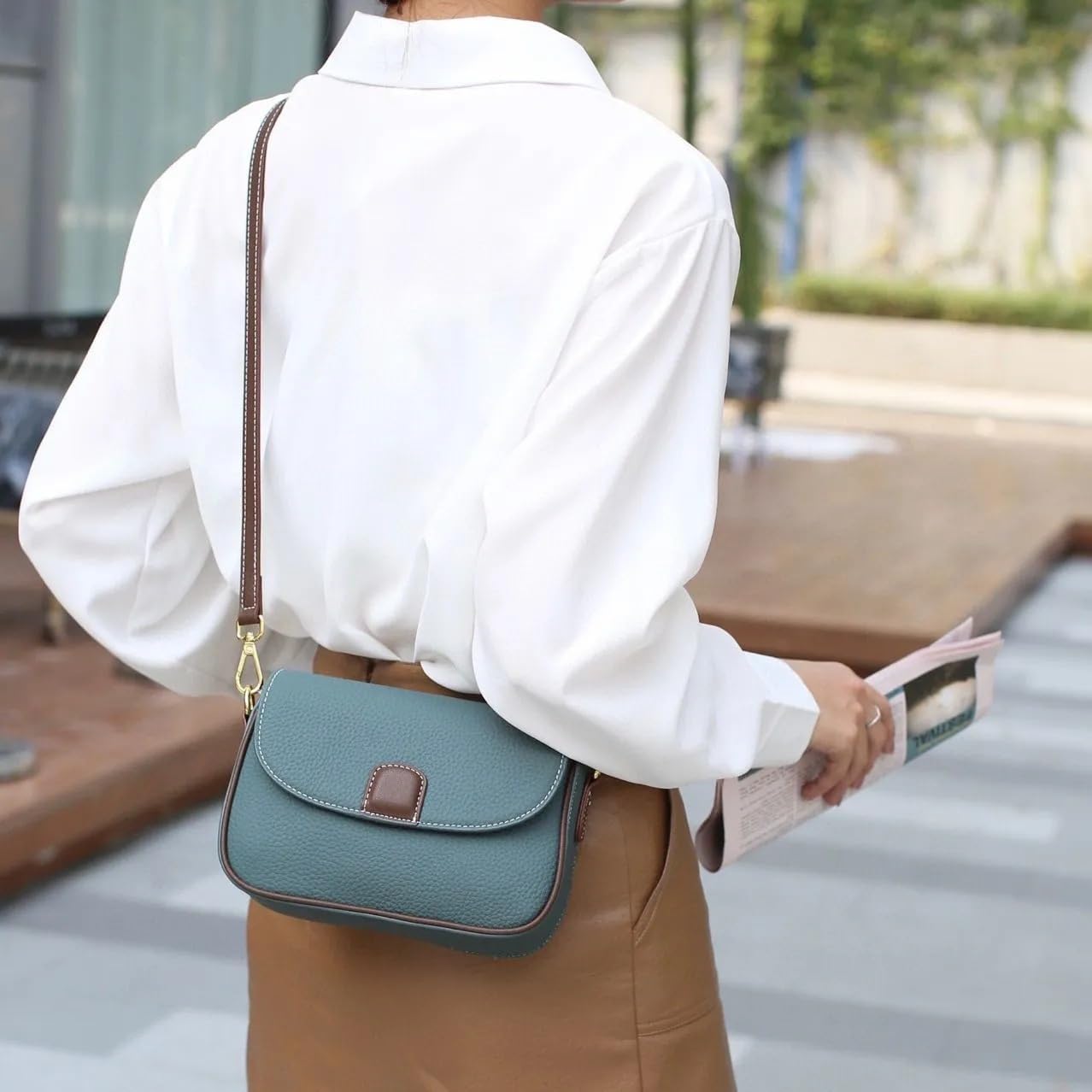 Journi | Chic Leather Flap Crossbody Bag