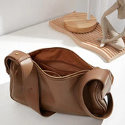 Alondra | Stylish and Functional Crossbody Messenger Bag