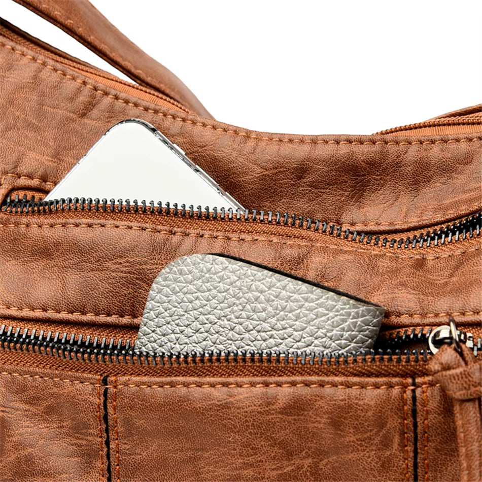 Ezra | Timeless Vintage-Style Crossbody Messenger Bag