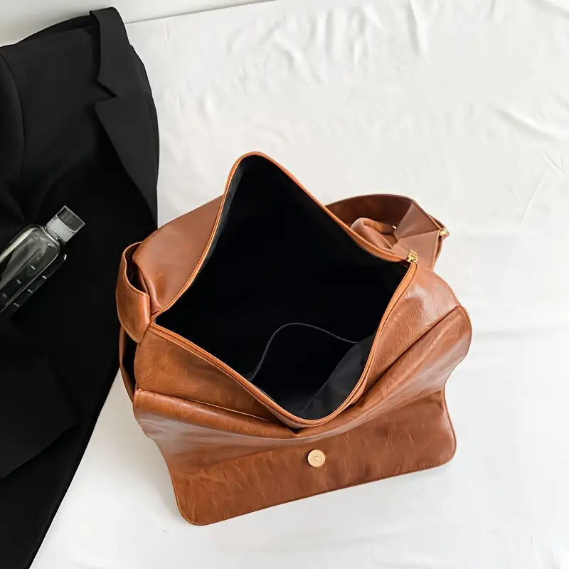 Paris | Stylish and Versatile Crossbody Messenger Bag