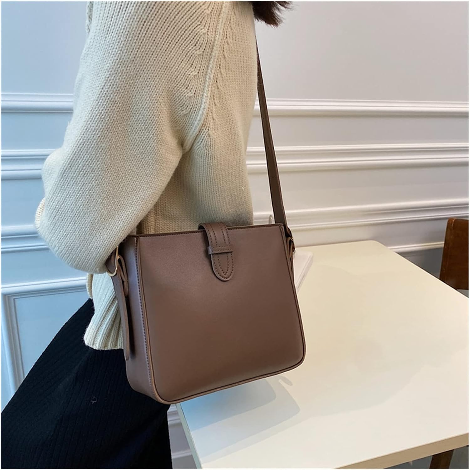 Iyla | Vintage Leather Crossbody Bag