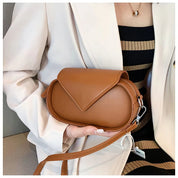 Cameron | Compact & Lightweight Retro-Inspired Sling Purse