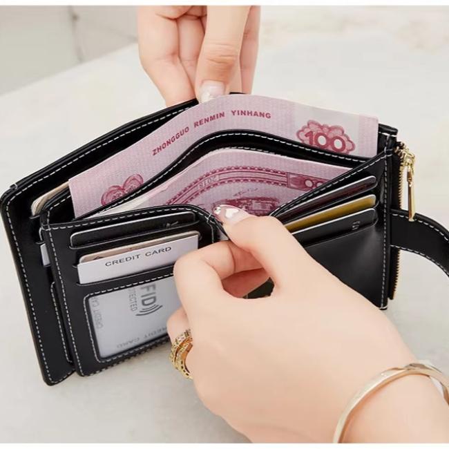 Jolie | Compact RFID-Blocking Trifold Travel Wallet
