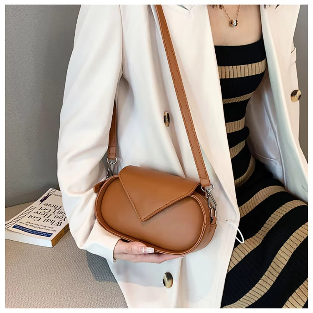 Cameron | Compact & Lightweight Retro-Inspired Sling Purse