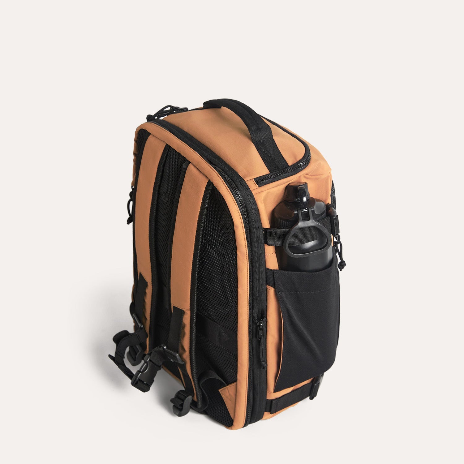 Ultimate 28L-38L Expandable Mesh Travel Backpack for Adventurers