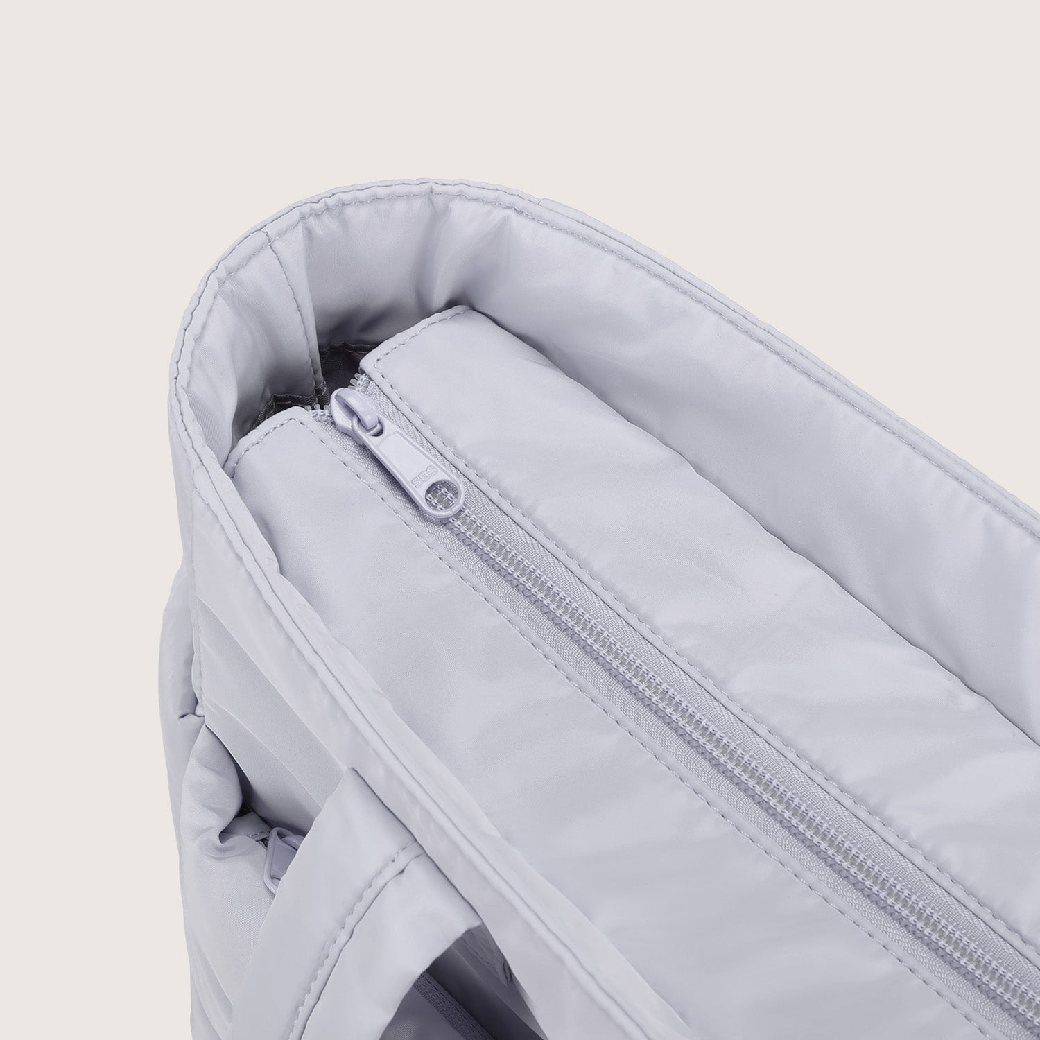 Stylish Bagsmart 20L Puffy Tote with Dedicated 15.6" Laptop Storage