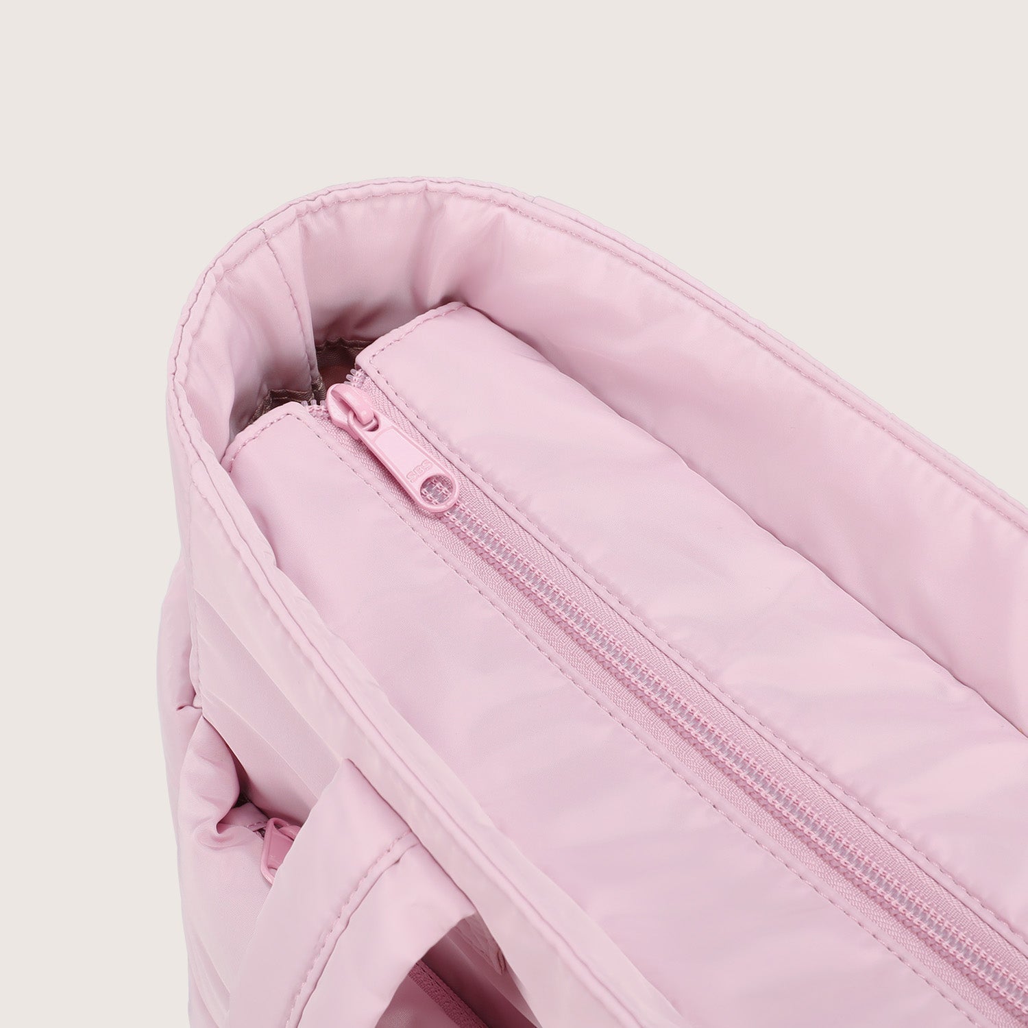 Stylish Bagsmart 20L Puffy Tote with Dedicated 15.6" Laptop Storage