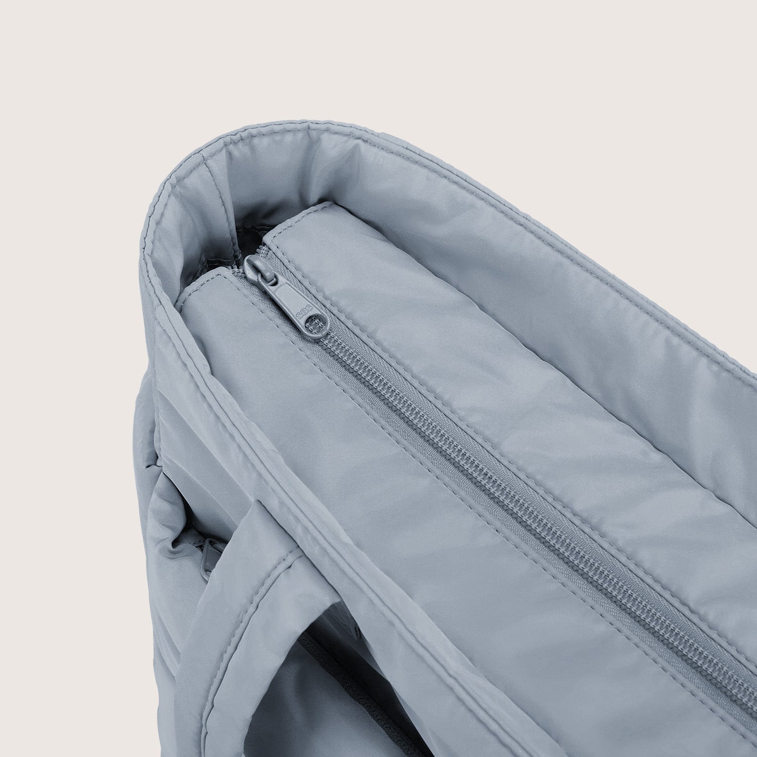 Stylish Bagsmart 20L Puffy Tote with Dedicated 15.6" Laptop Storage