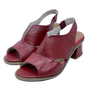 GILLIAN | Chic and Stylish Leather Sandals - Lizabella Fashion