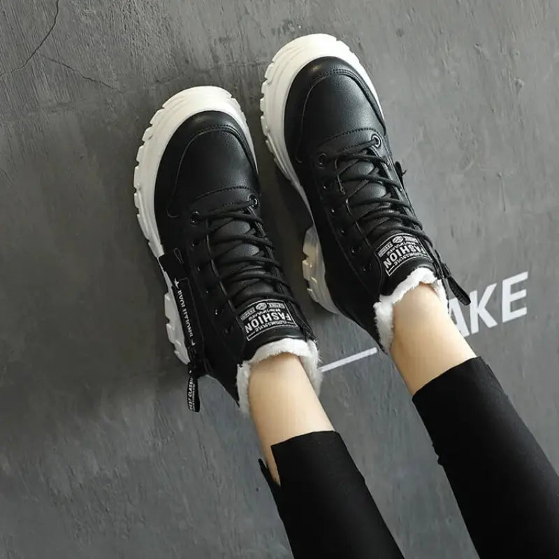 Graceful Winter Wonderland: Cozy Fleece-Lined Boots for Women - Lizabella Fashion