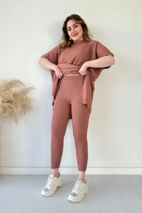 NIKKI | Cozy Chic Two-Piece Ensemble - Lizabella Fashion