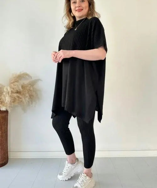 NIKKI | Cozy Chic Two-Piece Ensemble - Lizabella Fashion