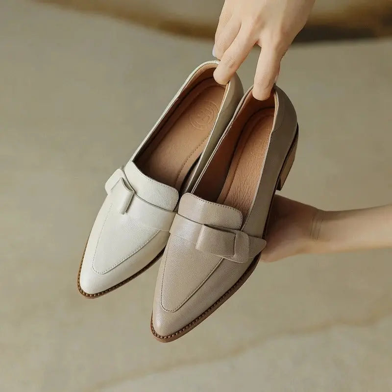 NOVAM | Leather Pumps Classic-Lizabella Fashion