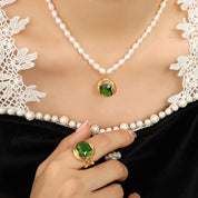 Leslie | Green Pendant Pearl Necklace