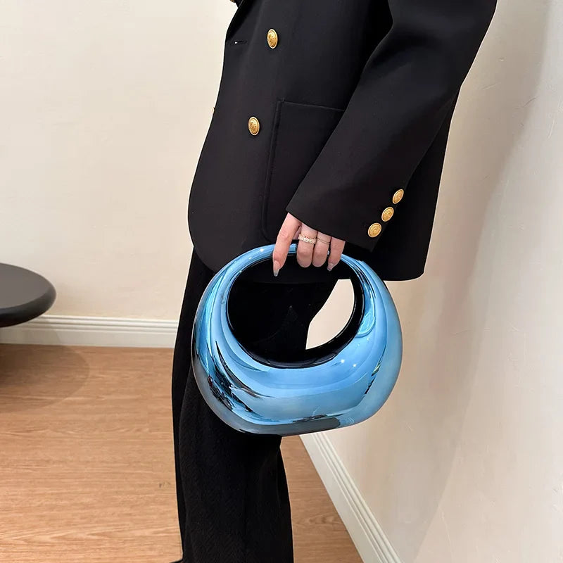 FIONA | Chic Round Clutch for Timeless Elegance - Lizabella Fashion