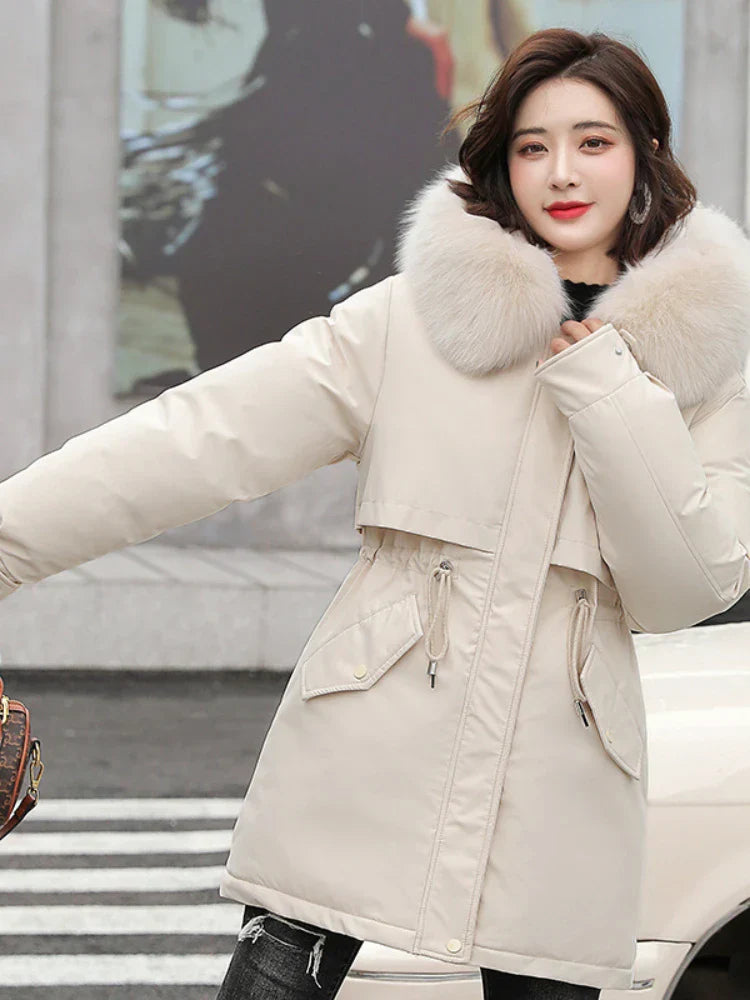 Thalia | Lightweight, Breathable & Stylish Hooded Jacket