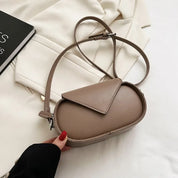 Cameron | Compact & Lightweight Retro-Inspired Sling Purse