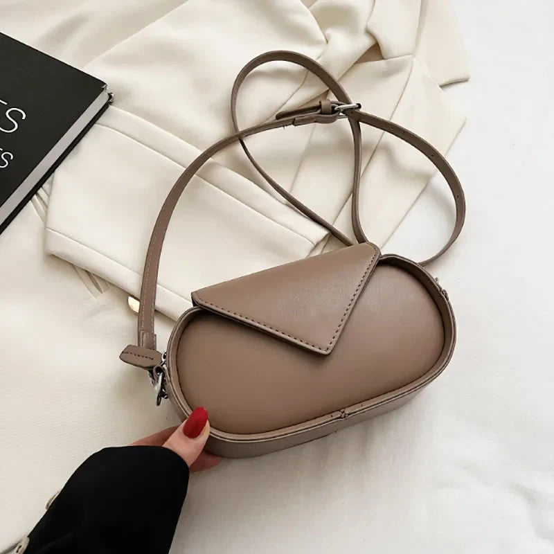 Cameron | Compact & Lightweight Retro-Inspired Sling Purse