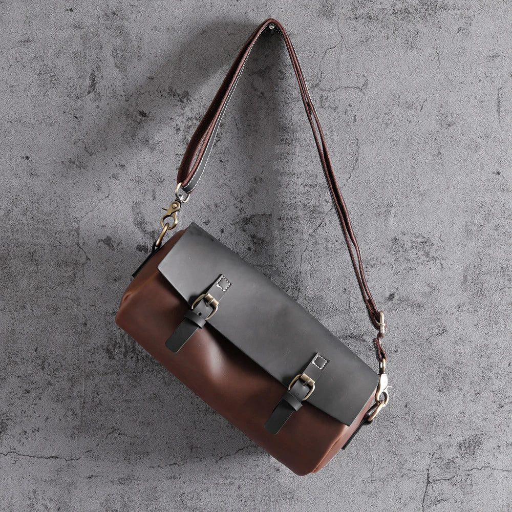 Nikolas | Lightweight & Practical Versatile Design Messenger Bag