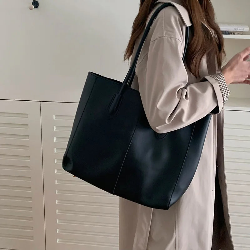 Alexa | Tote Bag