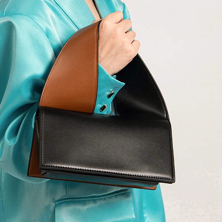 Liana | Elegant & Trendsetter Crossbody Purse
