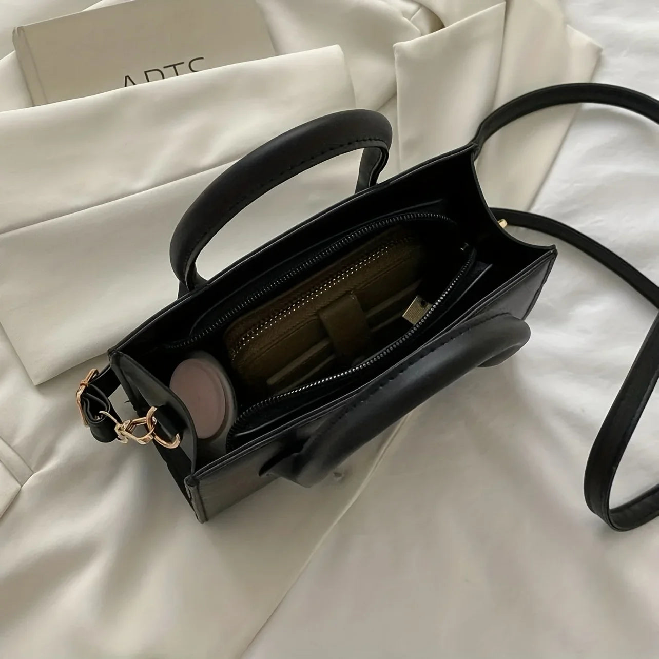 Carmen | Women's Minimalist Square Crossbody Leather Handbag