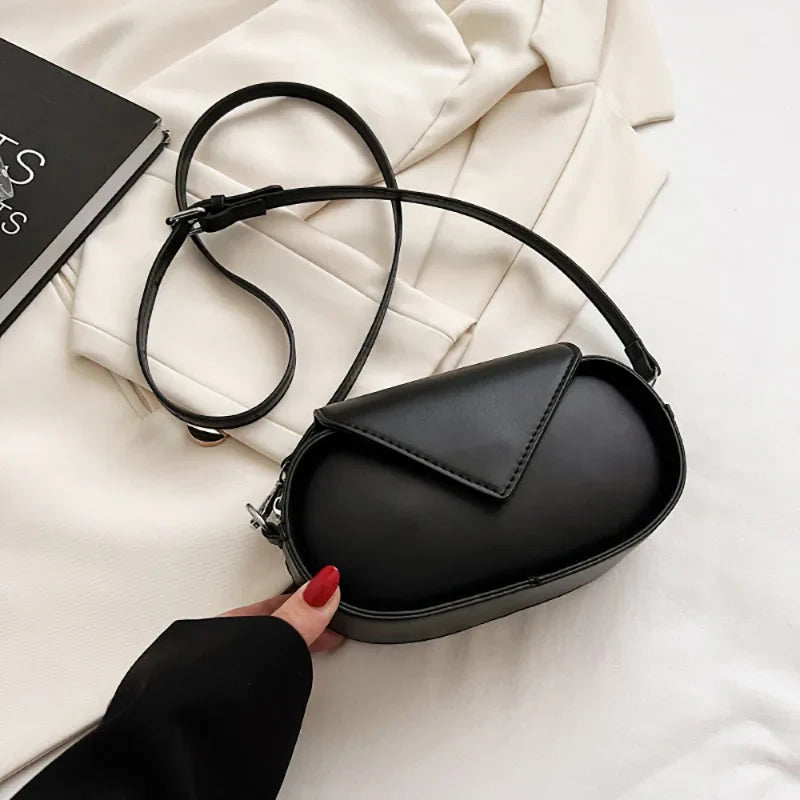 Cameron | Compact & Lightweight Retro-Inspired Sling Purse
