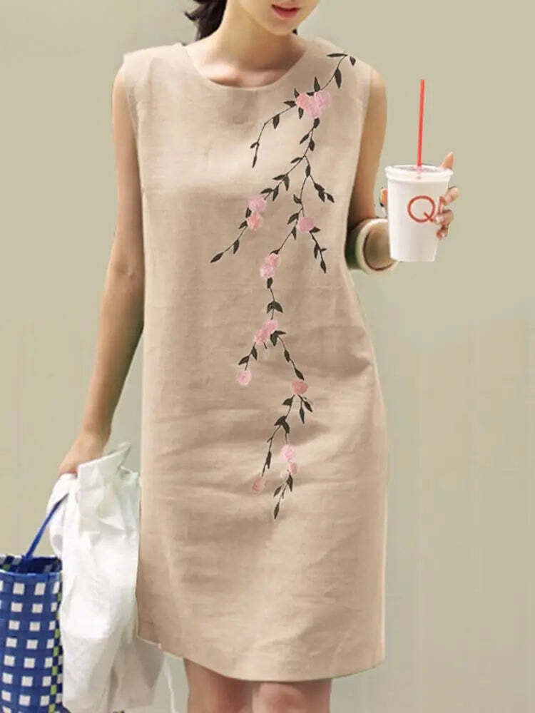 SOFIA | Floral Embroidered Dress