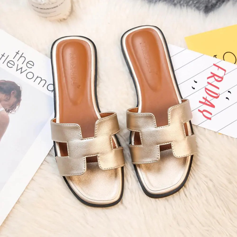 SARA | Timeless Chic Flat Sandals - Lizabella Fashion
