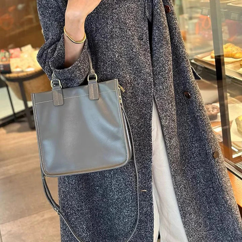 Hannie | Classic & Stylish Vintage Square Design Sling Handbag