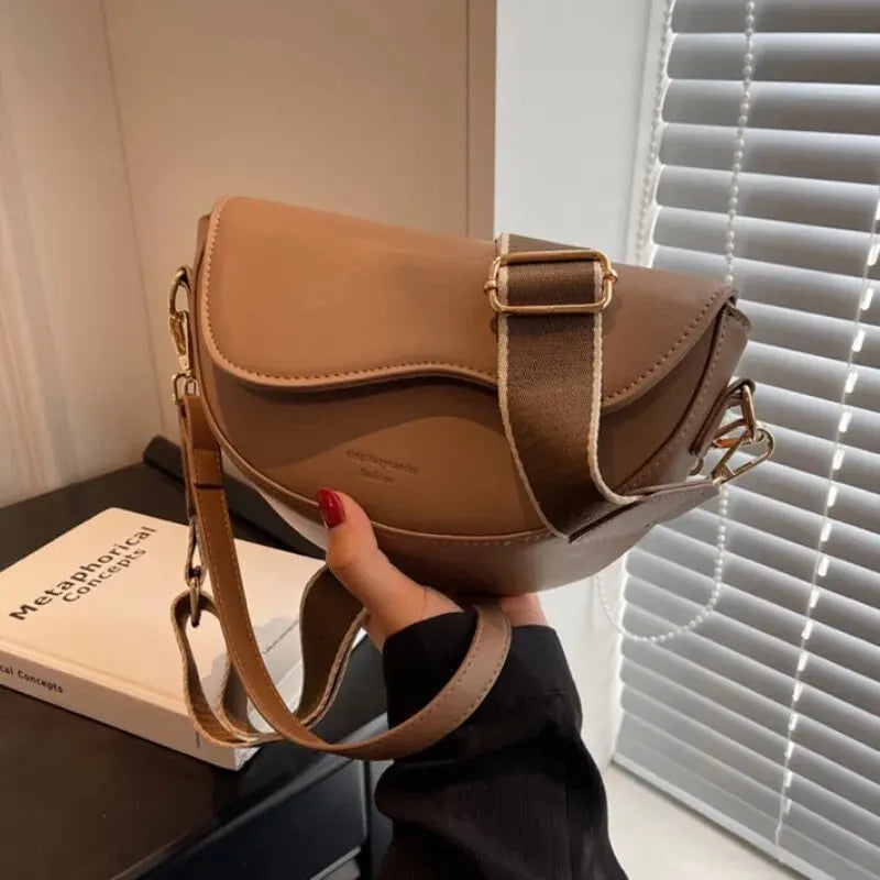 Amina | Women's Vintage Leather Crossbody Saddle Handbag