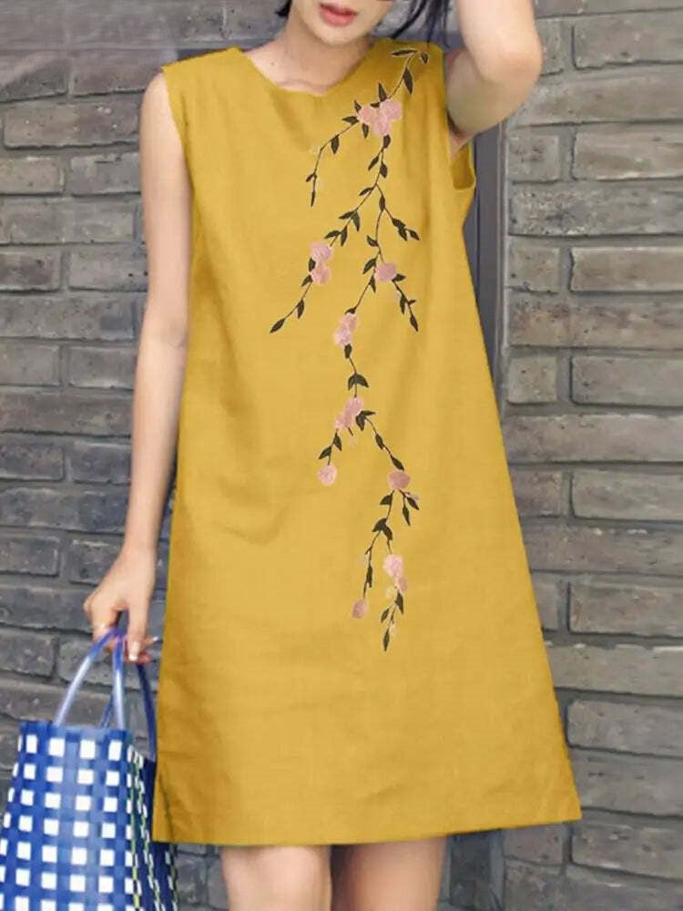 SOFIA | Floral Embroidered Dress