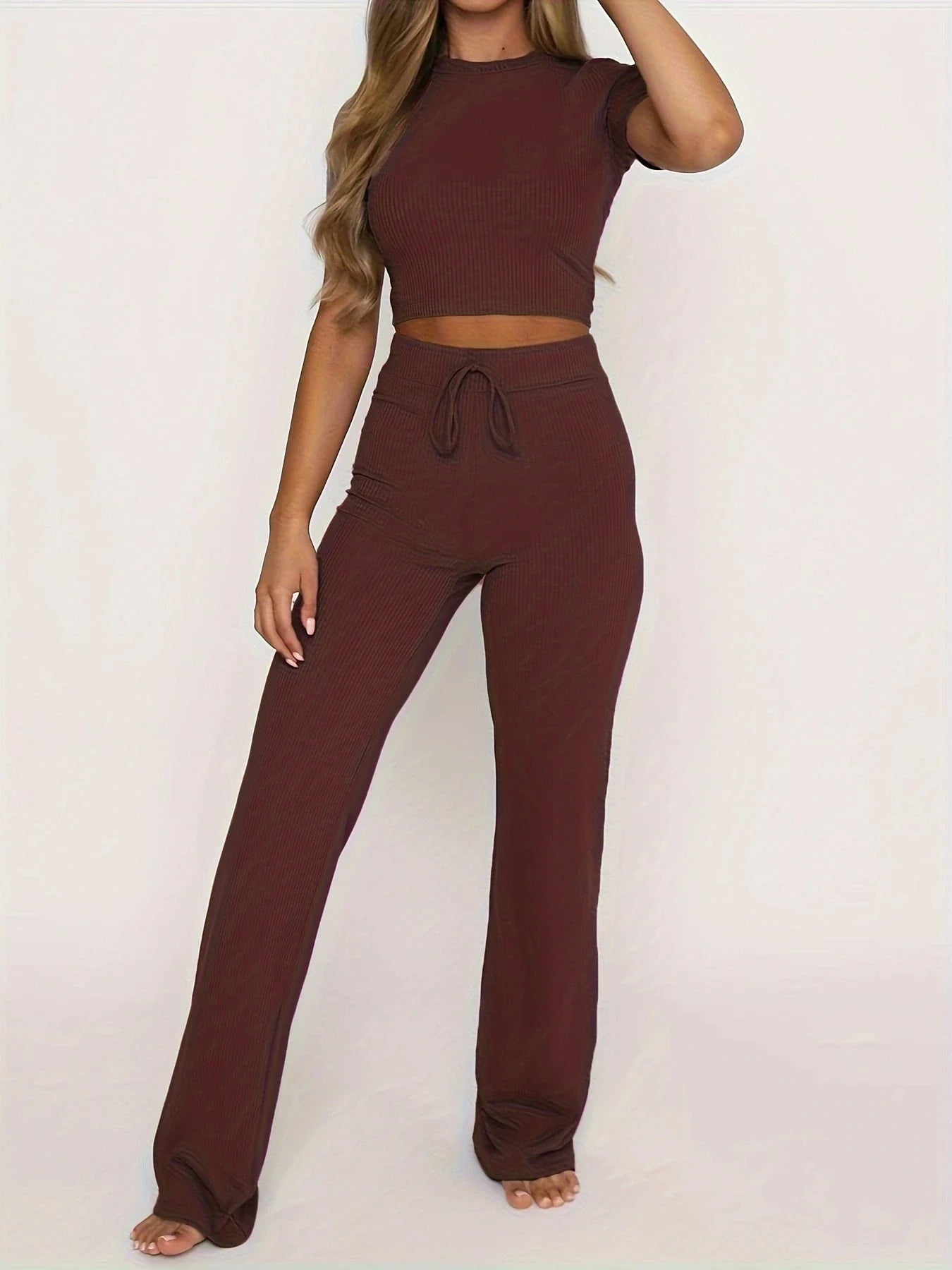 Elevate Your Workout: Women's Two-Piece Casual Yoga Gym Set by Lynette - Lizabella Fashion