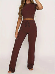 Elevate Your Workout: Women's Two-Piece Casual Yoga Gym Set by Lynette - Lizabella Fashion