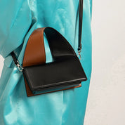 Liana | Elegant & Trendsetter Crossbody Purse