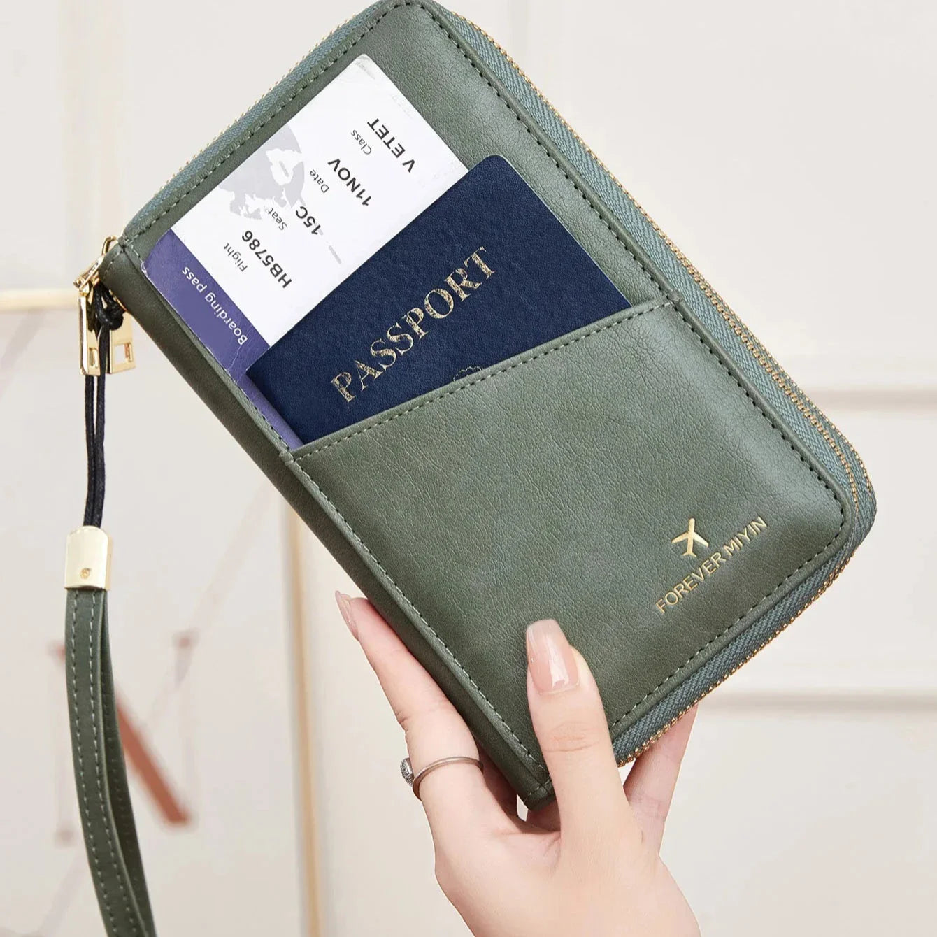 Dalia | Secure & Organized RFID Blocking Passport Holder Wallet