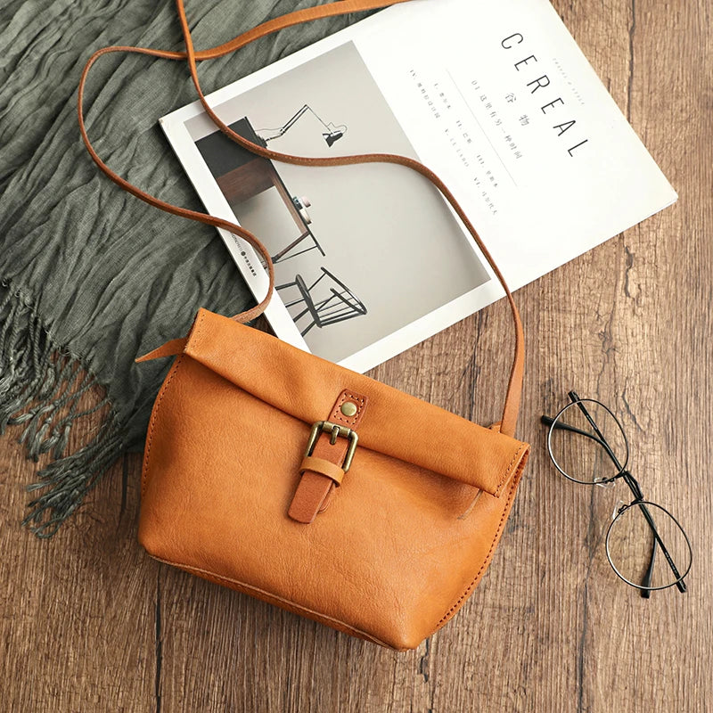 Lyra | Timeless and Functional Vintage-Style Mini Sling Bag